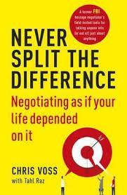 NEVER SPLIT THE DIFFERENCE | 9781847941497 | VOSS, CHRIS | Llibreria Drac - Librería de Olot | Comprar libros en catalán y castellano online