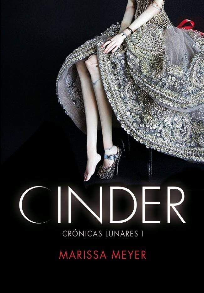 CINDER | 9788484418696 | MEYER, MARISSA | Llibreria Drac - Librería de Olot | Comprar libros en catalán y castellano online