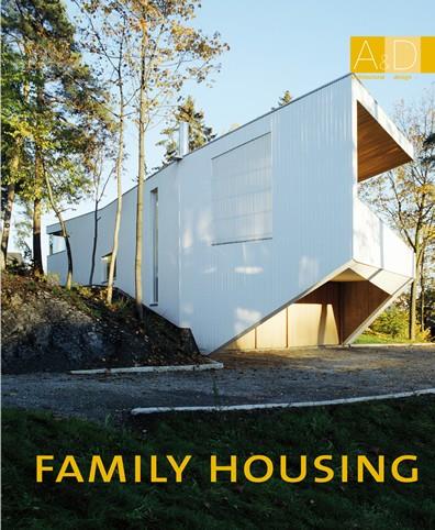 FAMILY HOUSING | 9788496823426 | MINGUET, JOSEP MARIA/MIRA, ÓSCAR | Llibreria Drac - Librería de Olot | Comprar libros en catalán y castellano online