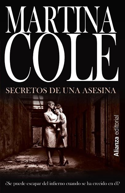 SECRETOS DE UNA ASESINA | 9788420675923 | COLE, MARTINA | Llibreria Drac - Llibreria d'Olot | Comprar llibres en català i castellà online