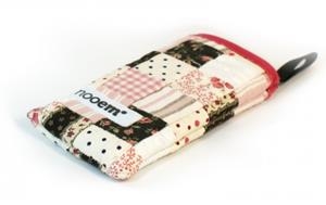 FUNDA PATCHWORK PER IPHONE 4-4S PRIMAVERA VERANO 2012 | 1548704930708 | VV.AA. | Llibreria Drac - Llibreria d'Olot | Comprar llibres en català i castellà online