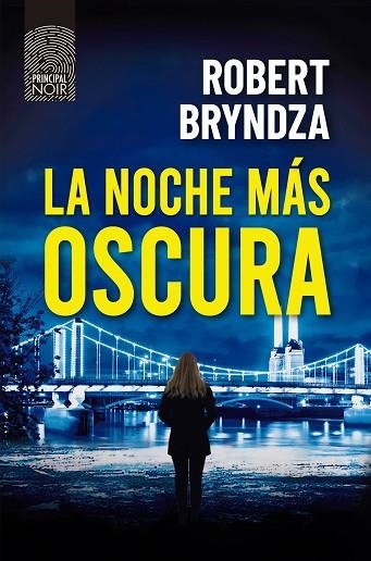 NOCHE MÁS OSCURA, LA | 9788418216312 | BRYNDZA, ROBERT | Llibreria Drac - Llibreria d'Olot | Comprar llibres en català i castellà online